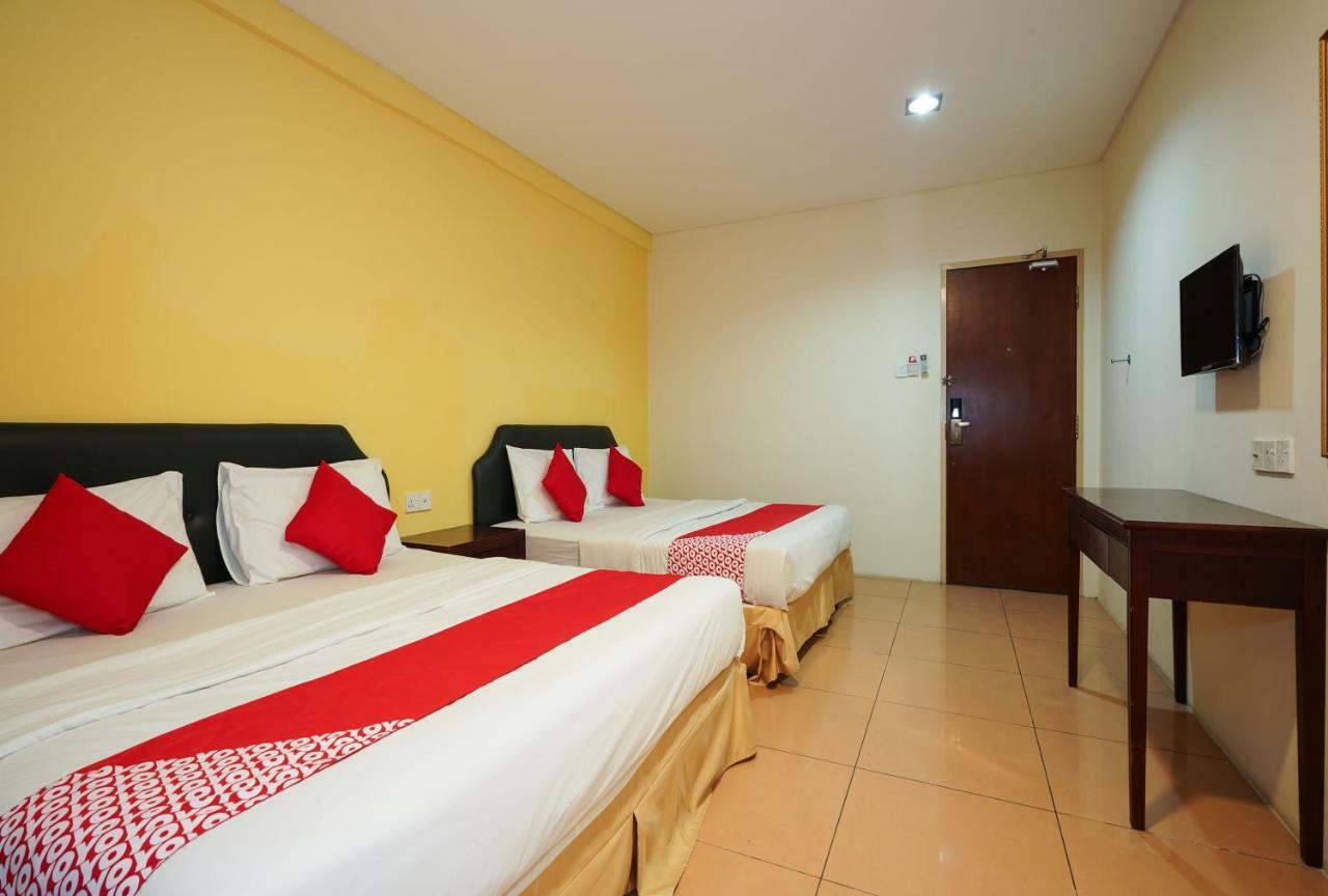 Oyo 43955 N9 Business Hotel Nilai Eksteriør billede