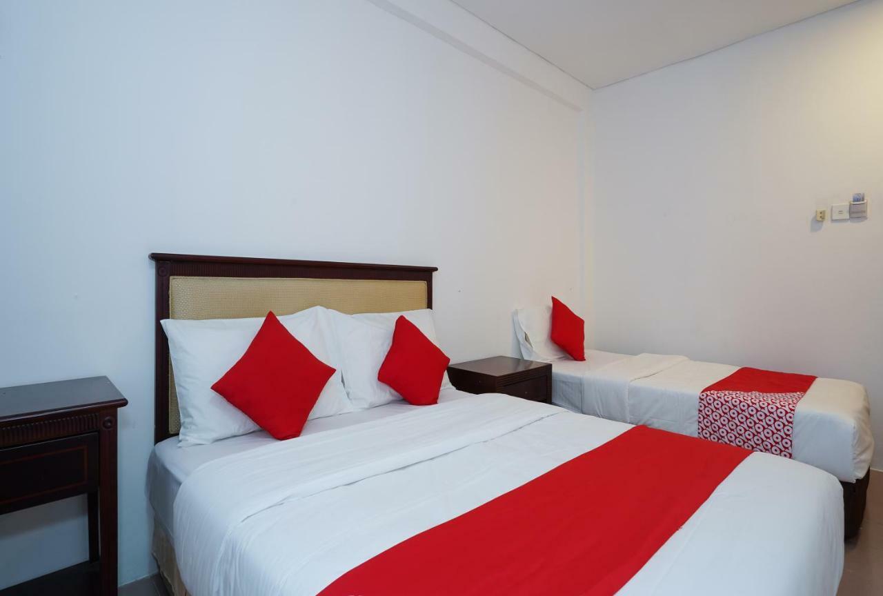 Oyo 43955 N9 Business Hotel Nilai Eksteriør billede