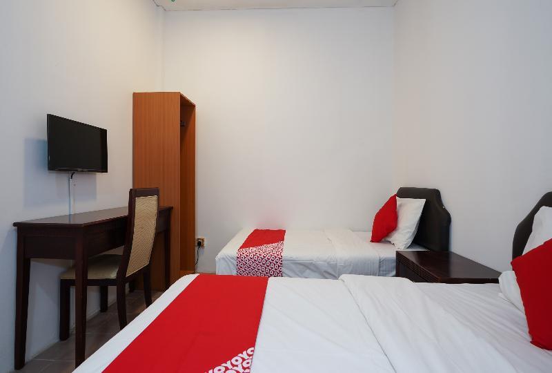 Oyo 43955 N9 Business Hotel Nilai Eksteriør billede